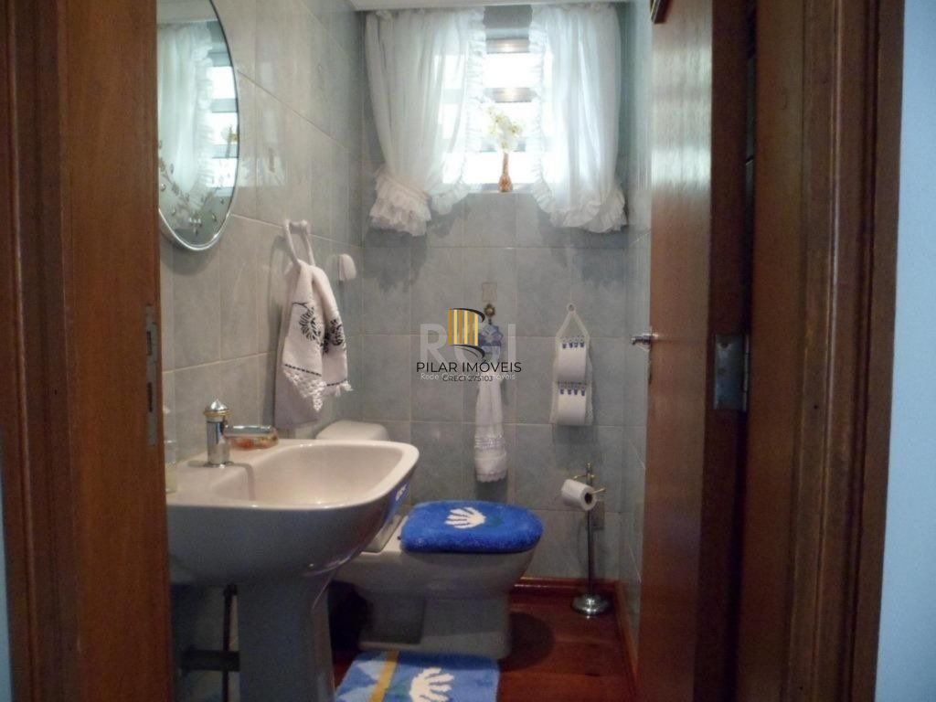Casa para Venda - 216m², 4 dormitórios, sendo 1 suites, 8 vagas - Aberta Dos Morros