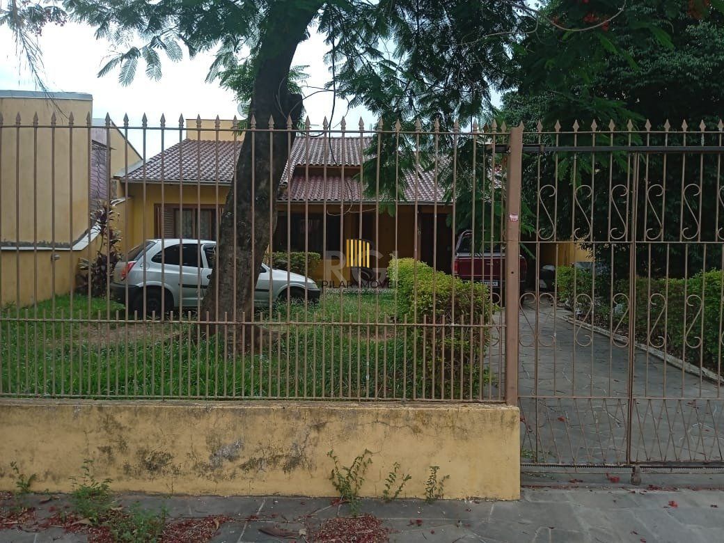 Casa 3 dormitórios no bairro Centro