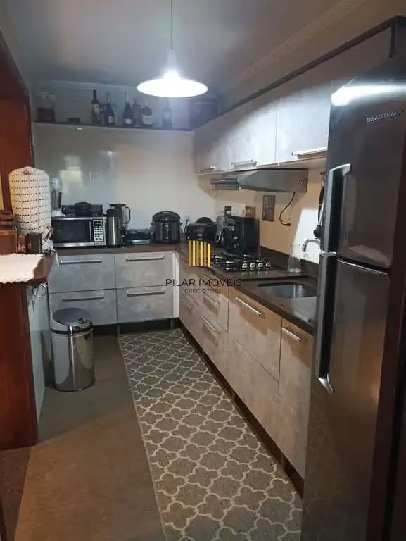 Casa 4 dormitórios no bairro Hípica