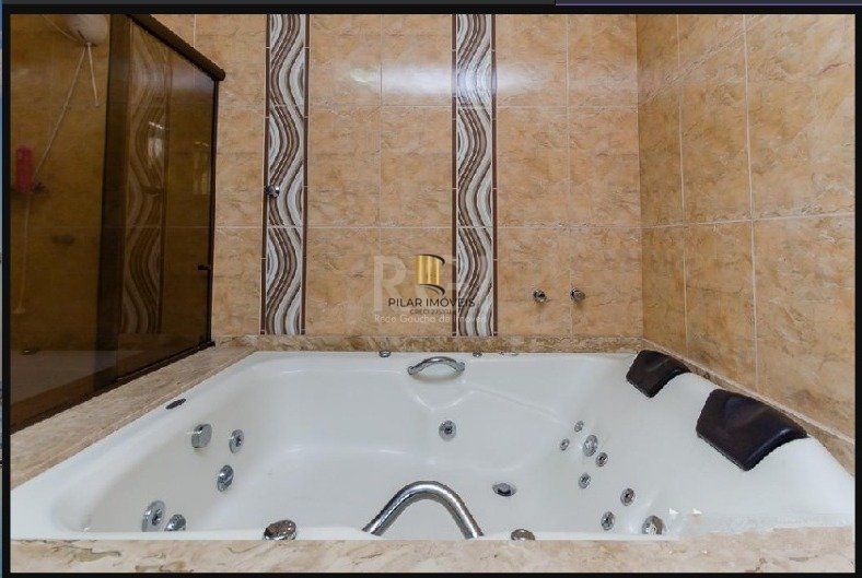 Casa 3 dormitórios no bairro Sarandi