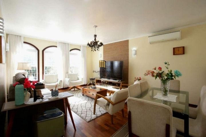 Casa 3 dormitórios no bairro Santo Antônio