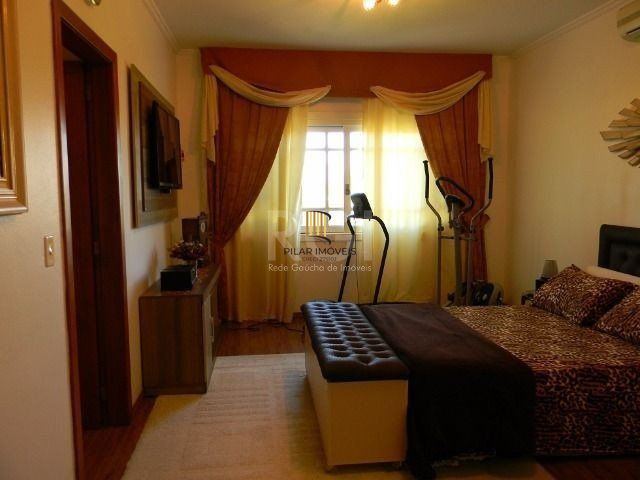 Casa Condominio para Venda - 720m², 5 dormitórios, sendo 2 suites, 5 vagas - Elsa