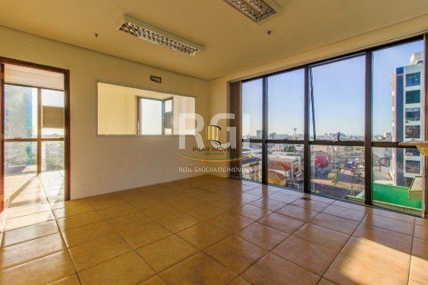 Conjunto/Sala para Venda - 50m², 0 dormitórios, 1 vaga - São João