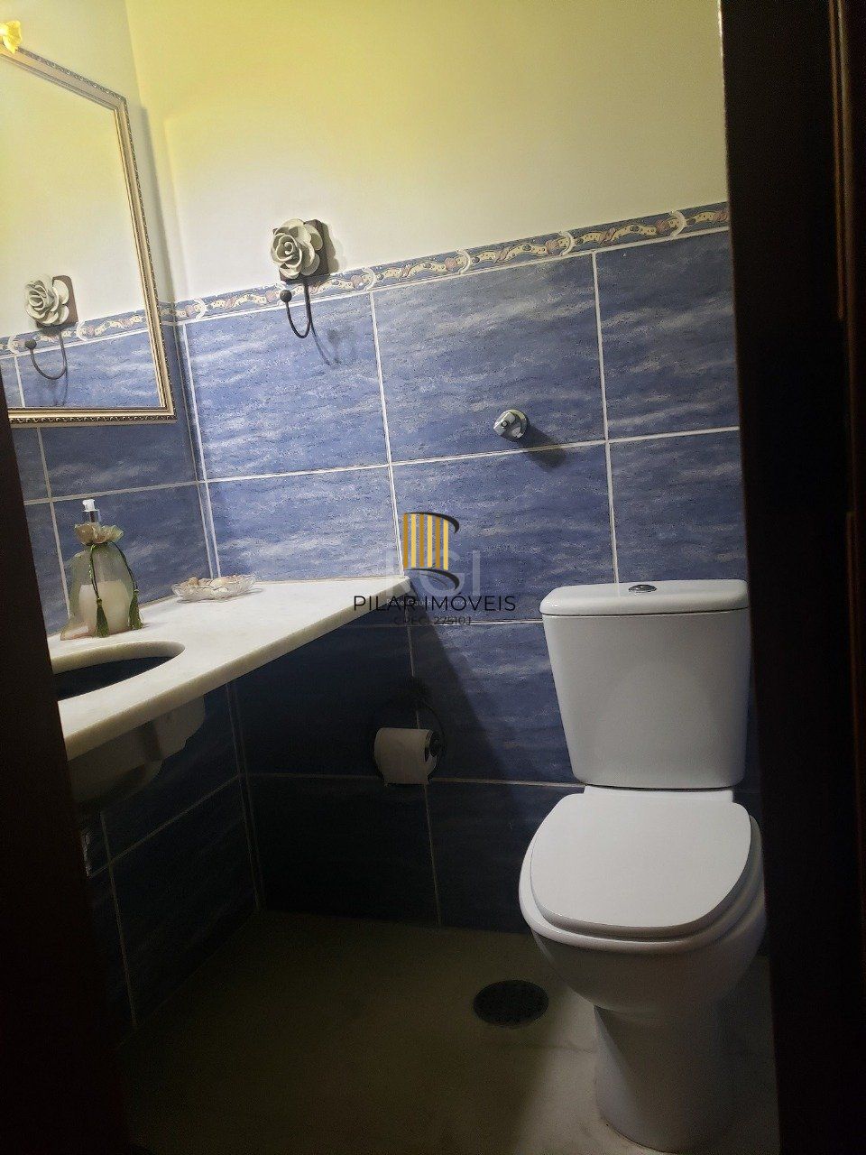 Cobertura para Venda - 296m², 3 dormitórios, sendo 1 suites, 3 vagas - Petrópolis