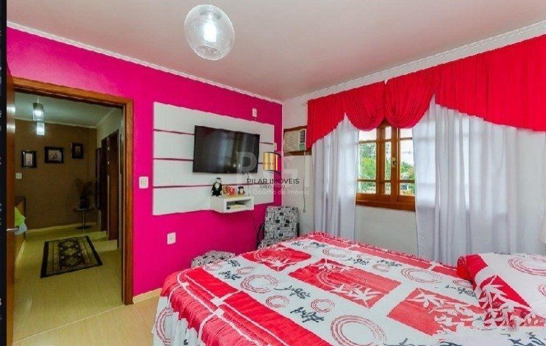 Casa 3 dormitórios no bairro Sarandi