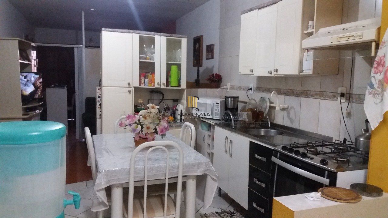 Casa para Venda - 120m², 2 dormitórios, 2 vagas - Jardim Floresta
