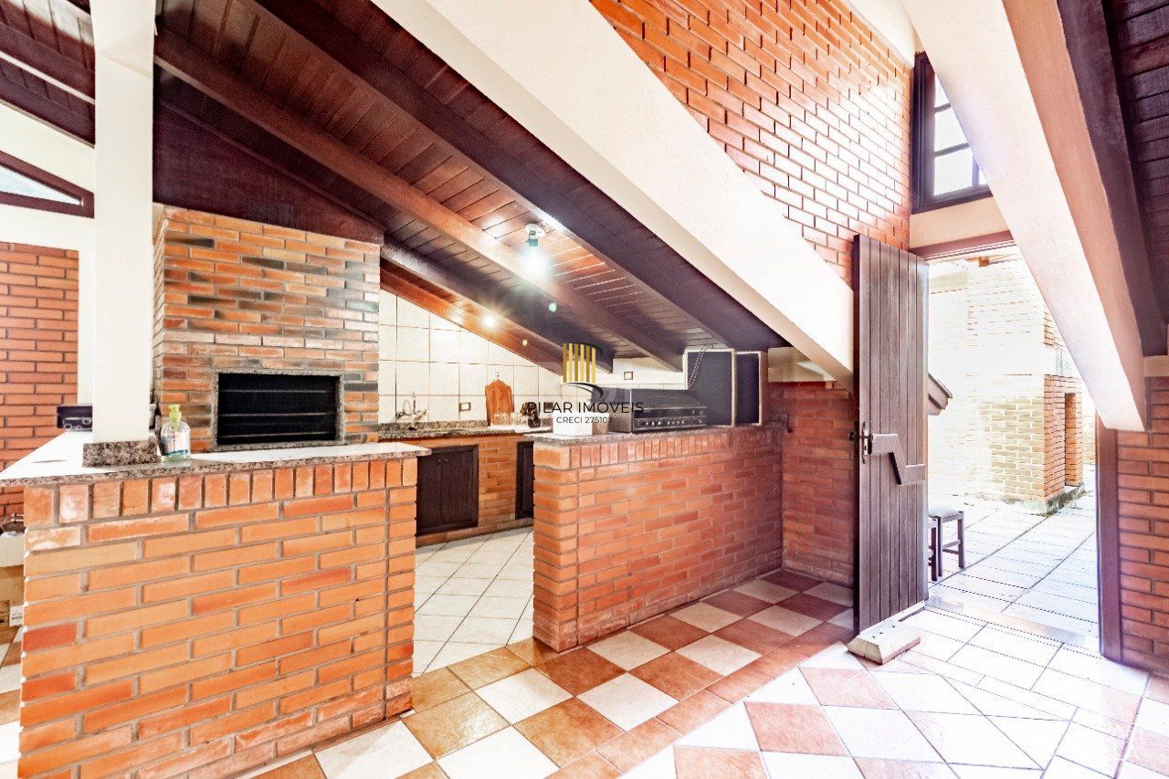 Casa para Venda - 574m², 3 dormitórios, sendo 2 suites, 8 vagas - Jardim Planalto