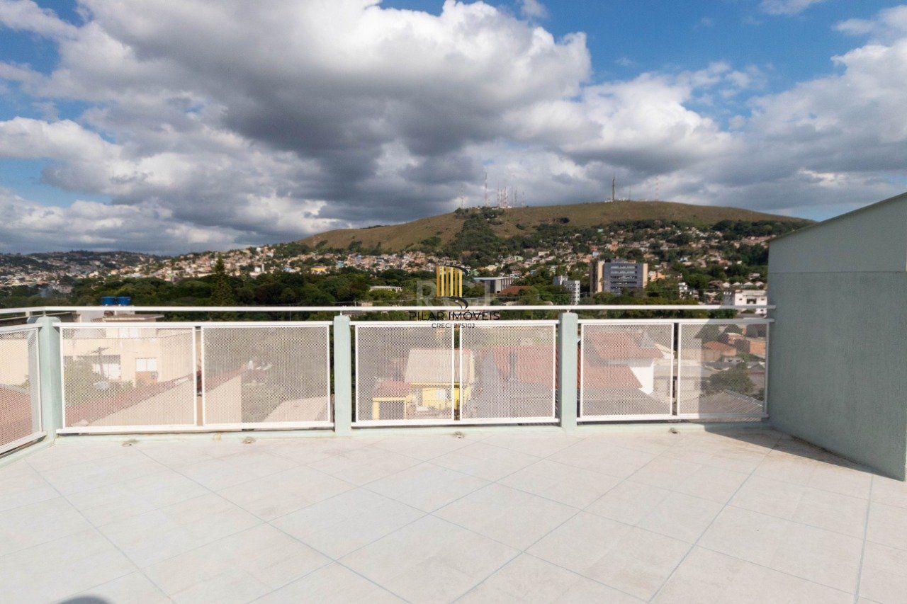 Casa para Venda - 250m², 3 dormitórios, sendo 2 suites, Partenon