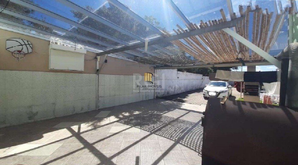 Casa para Venda - 171.46m², 3 dormitórios, sendo 1 suites, 4 vagas - Medianeira