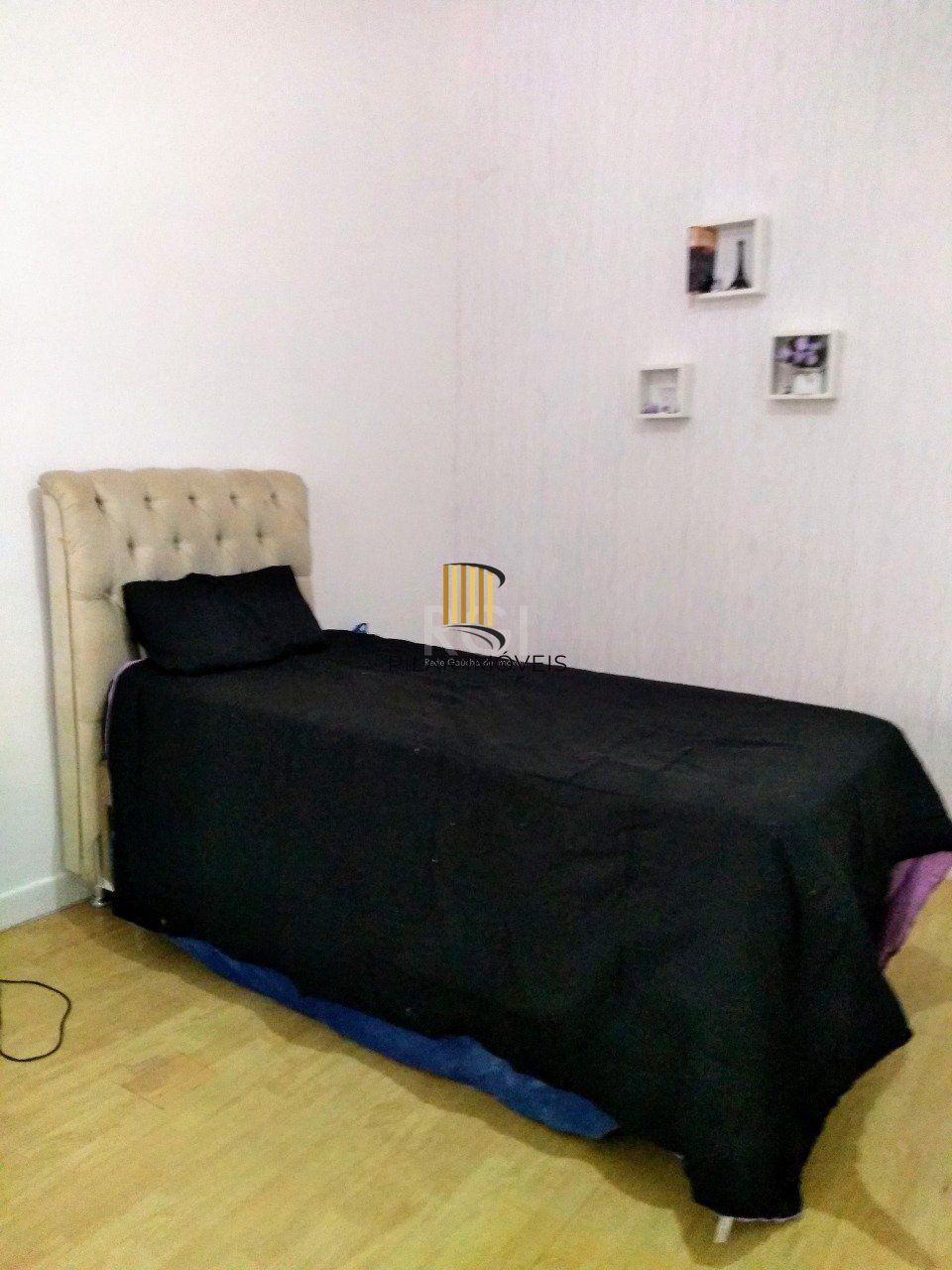 Casa para Venda - 400m², 3 dormitórios, sendo 2 suites, 2 vagas - Floresta
