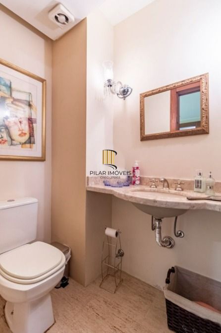 Cobertura para Venda - 304.71m², 3 dormitórios, sendo 1 suites, 2 vagas - Bela Vista