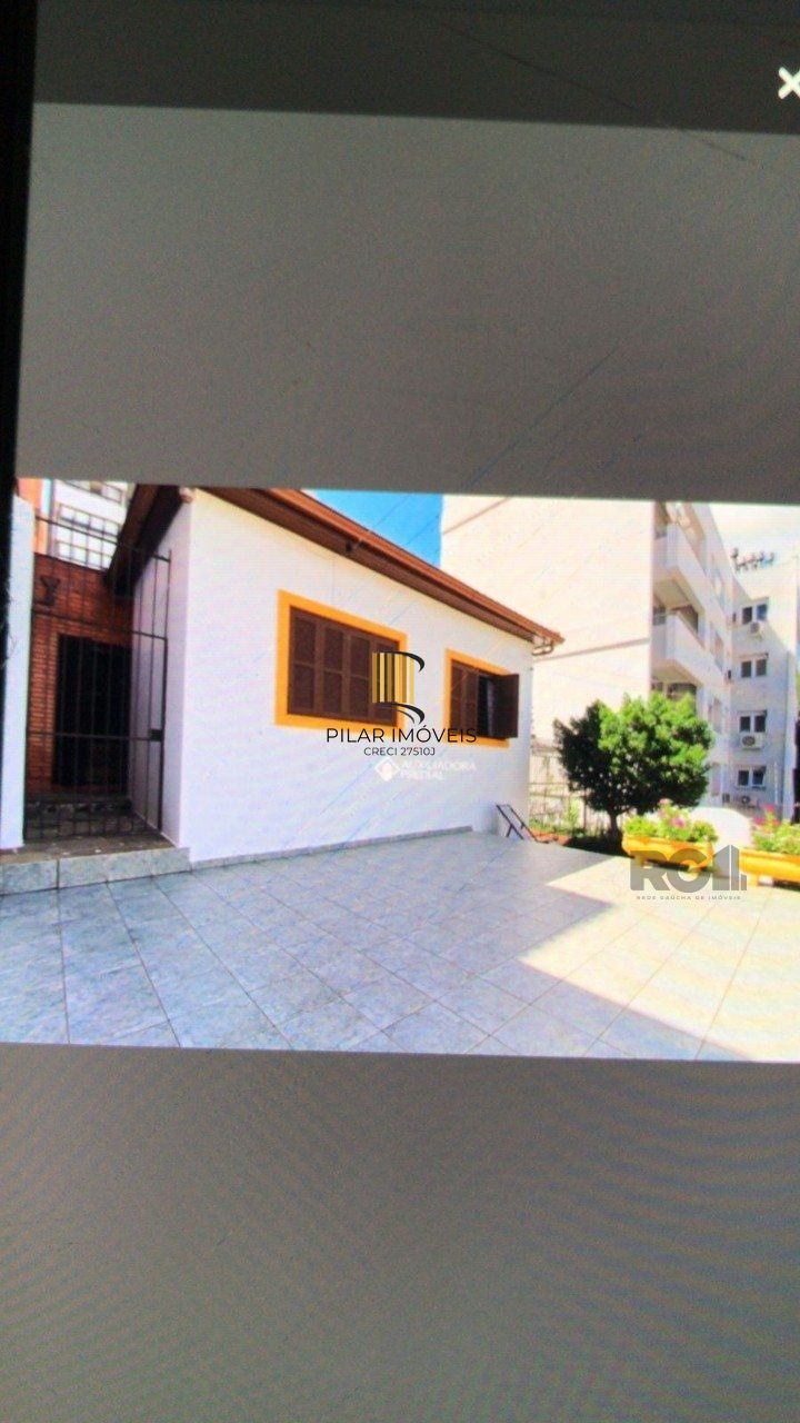Casa para Venda - 247.5m², 3 dormitórios, 2 vagas - Petrópolis