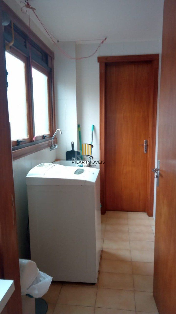 Apartamento para Venda - 93.08m², 2 dormitórios, 1 vaga - Petrópolis