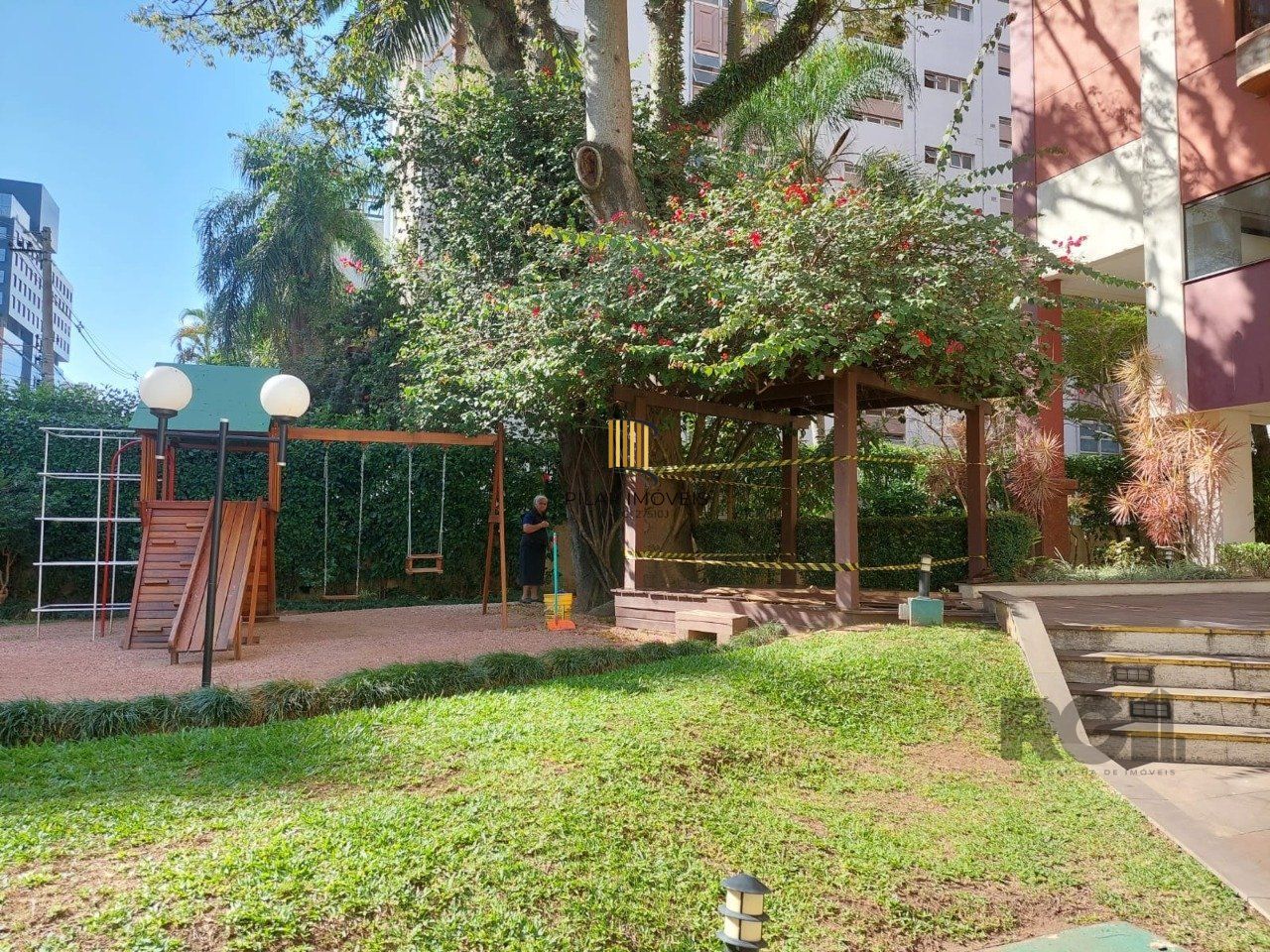 Apartamento 3 dormitórios no bairro Mont Serrat