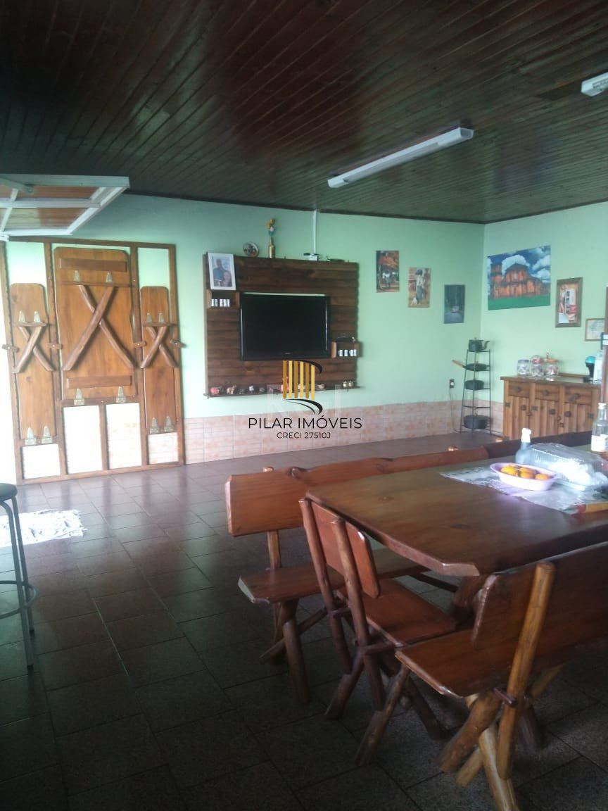 Casa 3 dormitórios no bairro São Judas Tadeu
