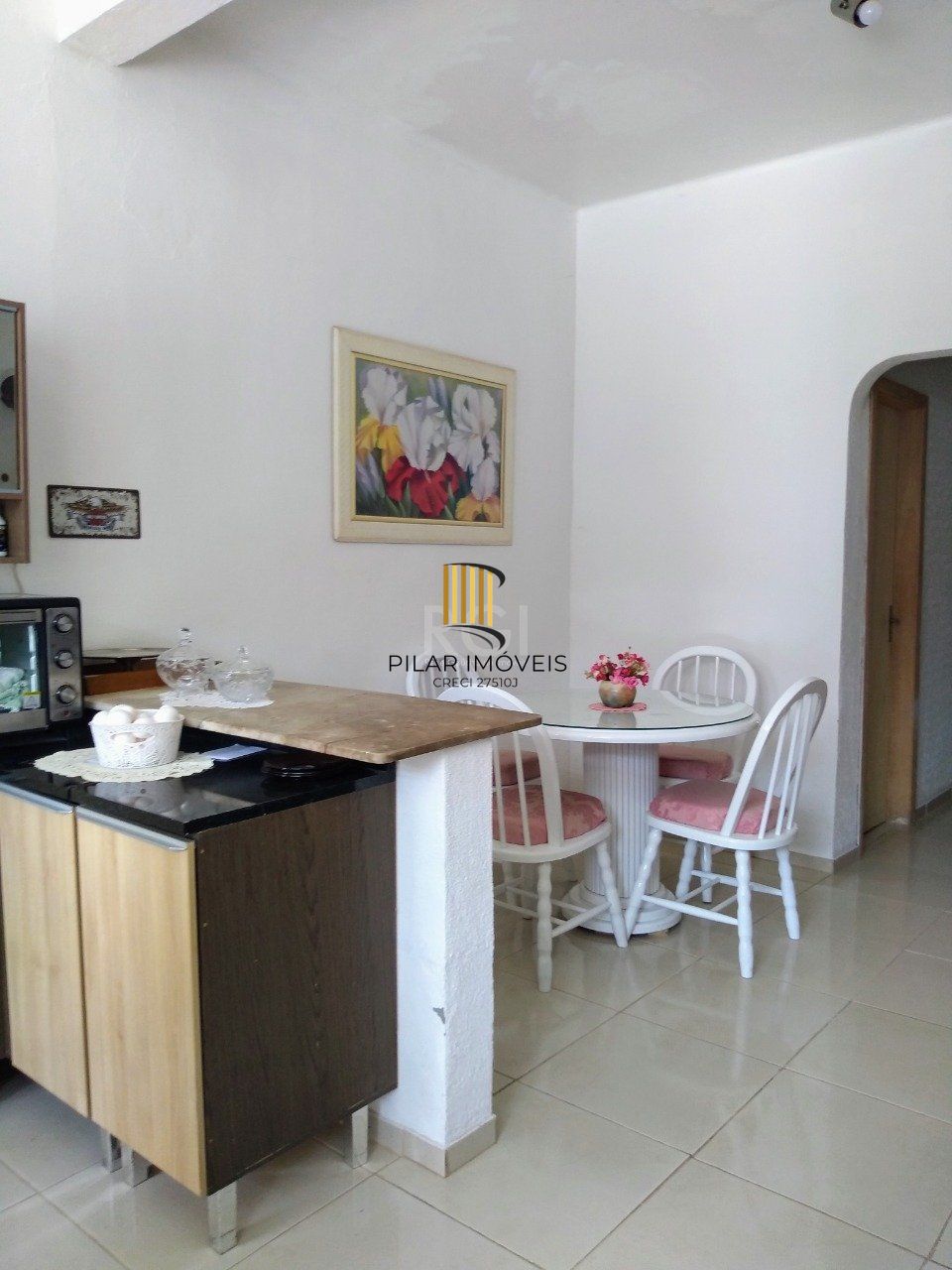 Casa para Venda - 400m², 3 dormitórios, sendo 2 suites, 2 vagas - Floresta
