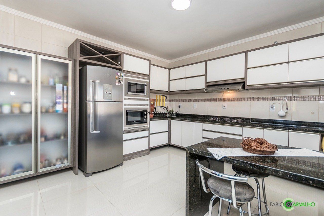 Apartamento para Venda - 271.7m², 3 dormitórios, sendo 1 suites, 4 vagas - Jardim Sabará