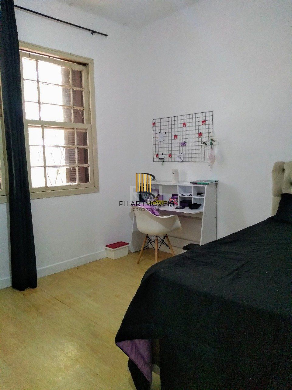 Casa para Venda - 400m², 3 dormitórios, sendo 2 suites, 2 vagas - Floresta