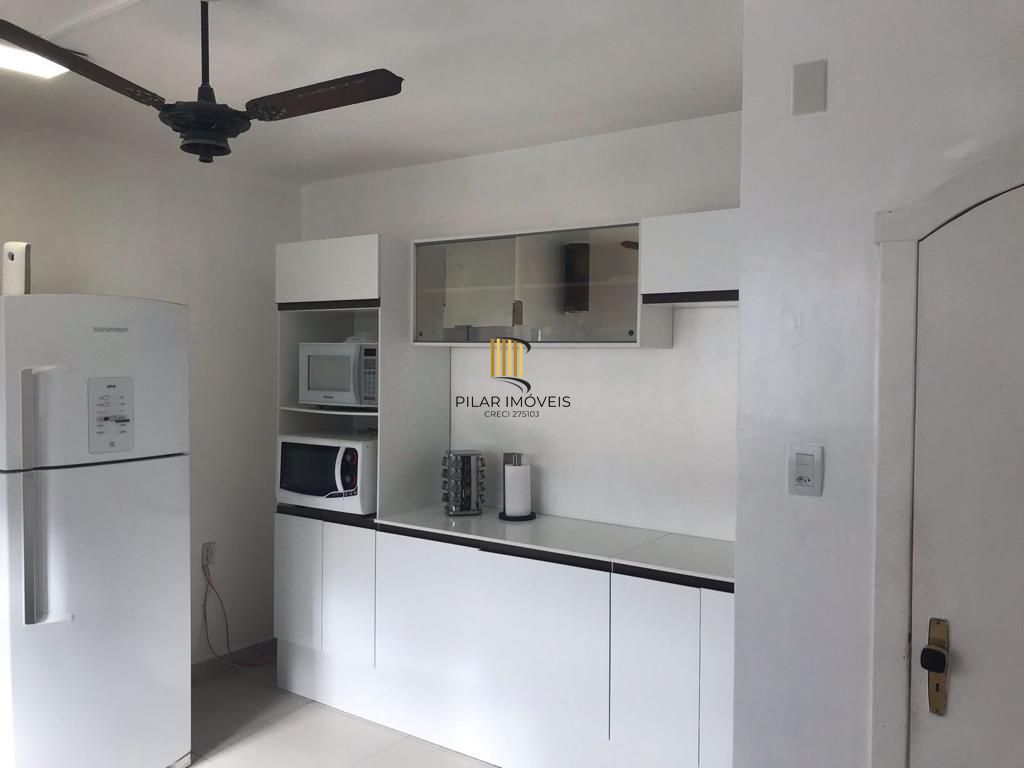 VENDE E ALUGA APARTAMENTO COM 100M² E UMA VAGA DE GARAGEM.