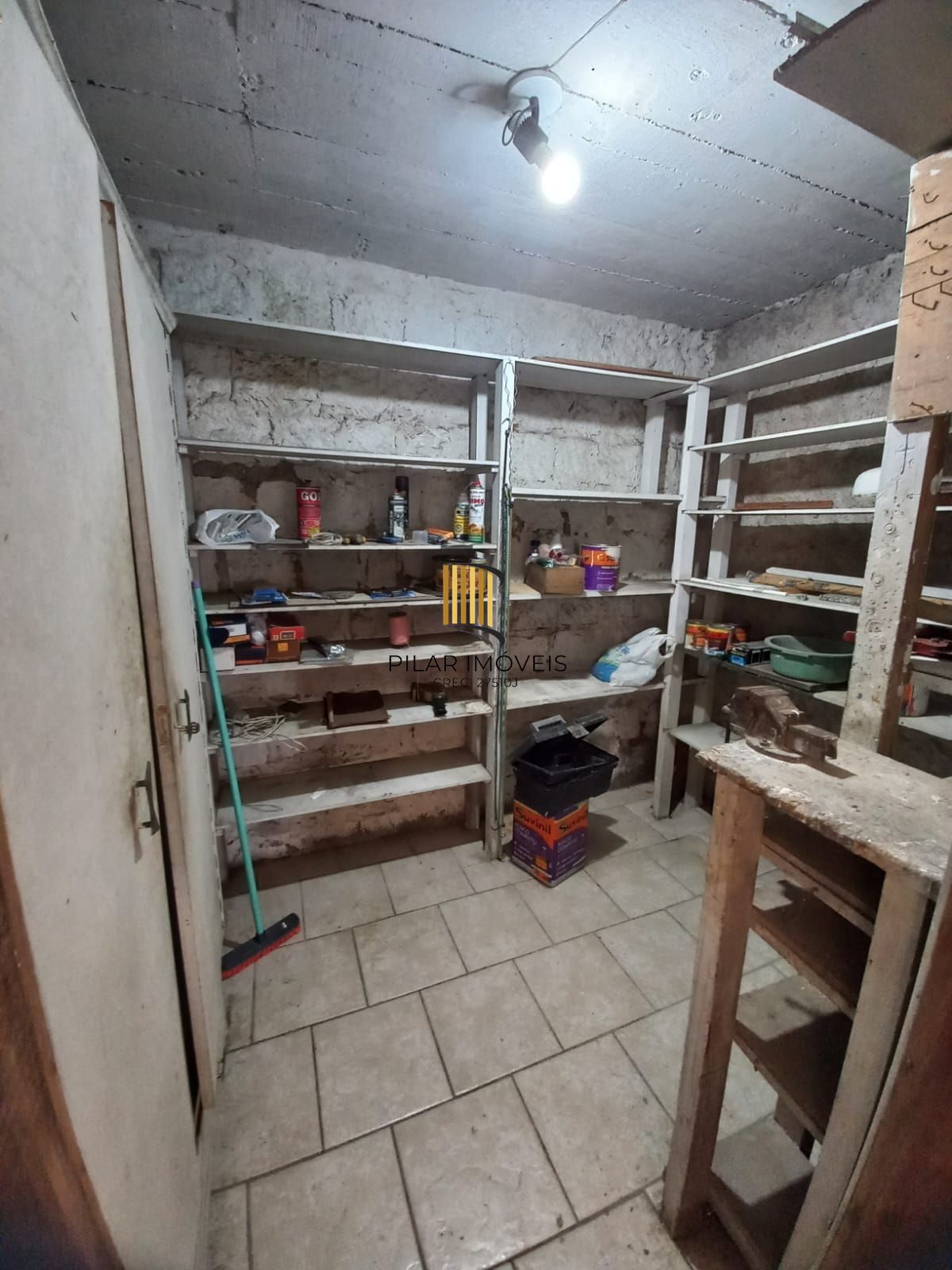 Casa Completa com Piscina, Escritório e 6 Dormitórios