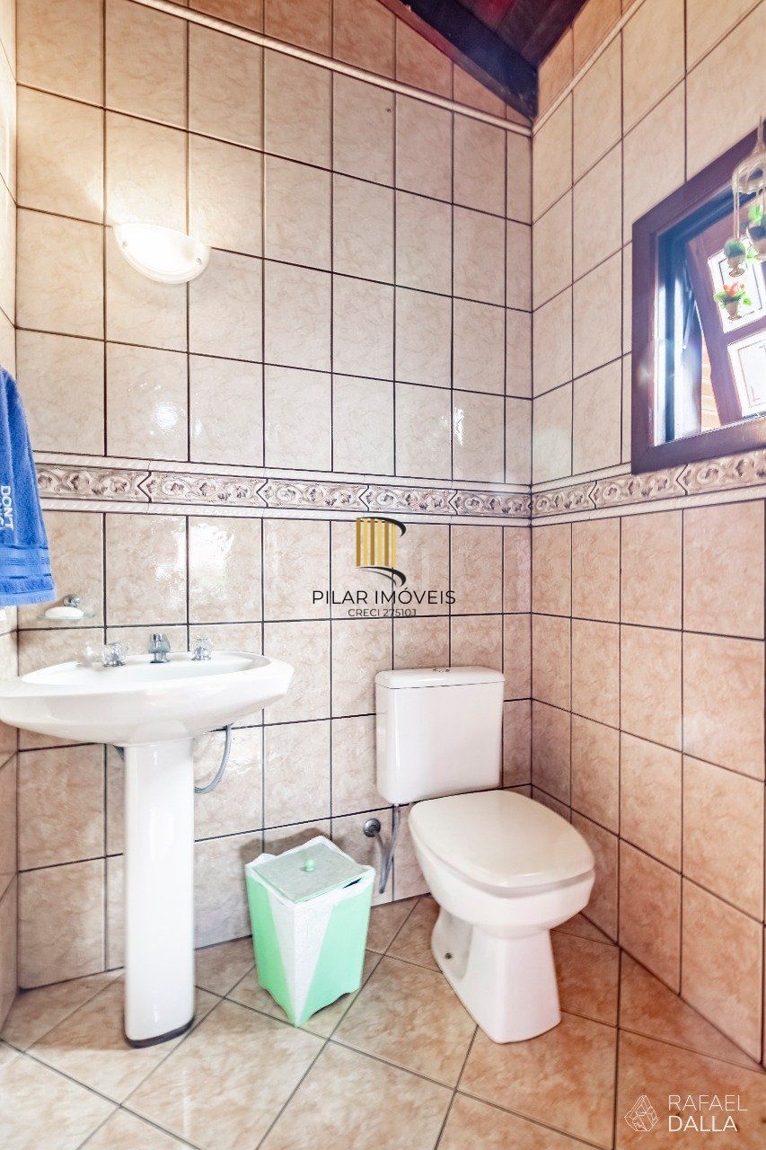 Casa para Venda - 574m², 3 dormitórios, sendo 2 suites, 8 vagas - Jardim Planalto