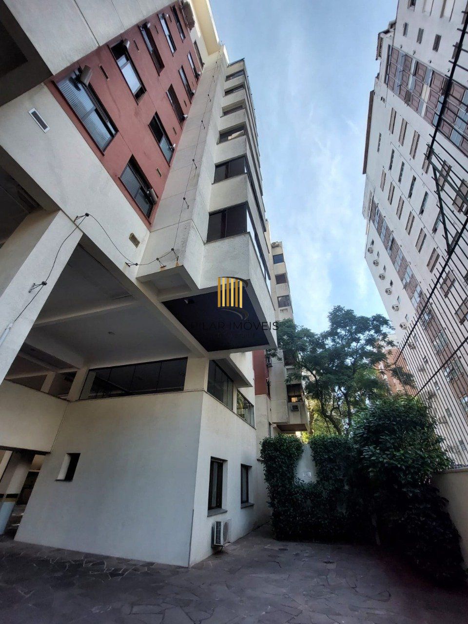 Apartamento 3 dormitórios no bairro Mont Serrat