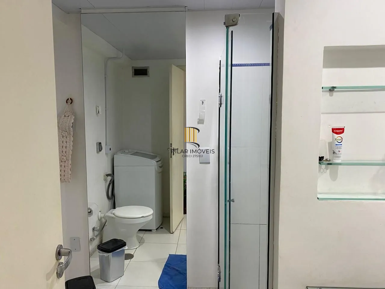 Apartamento Mobiliado a venda / Avenida Independência / 2 Dormitórios