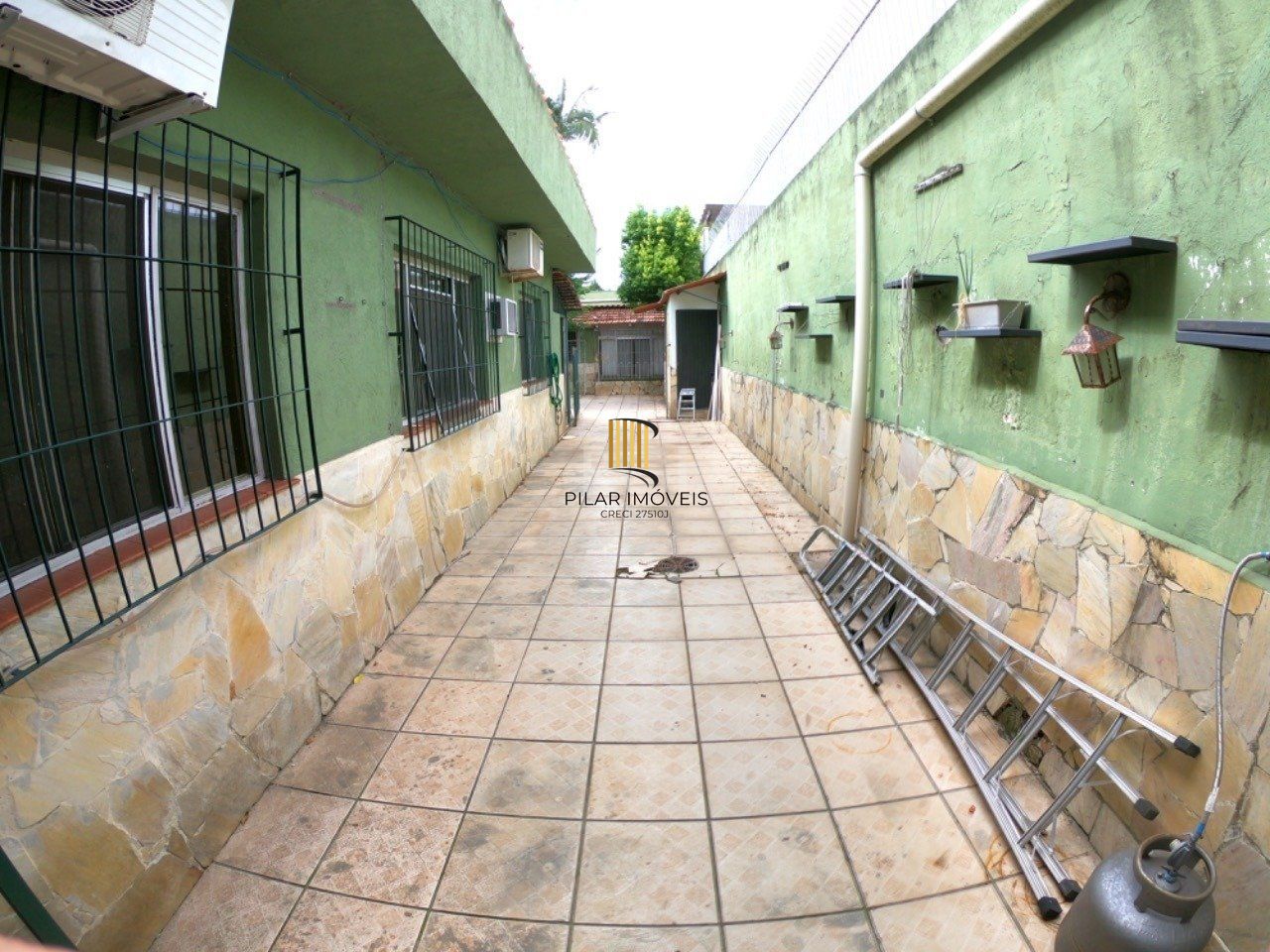 Casa para Venda - 404m², 5 dormitórios, sendo 3 suites, 2 vagas - Ipanema