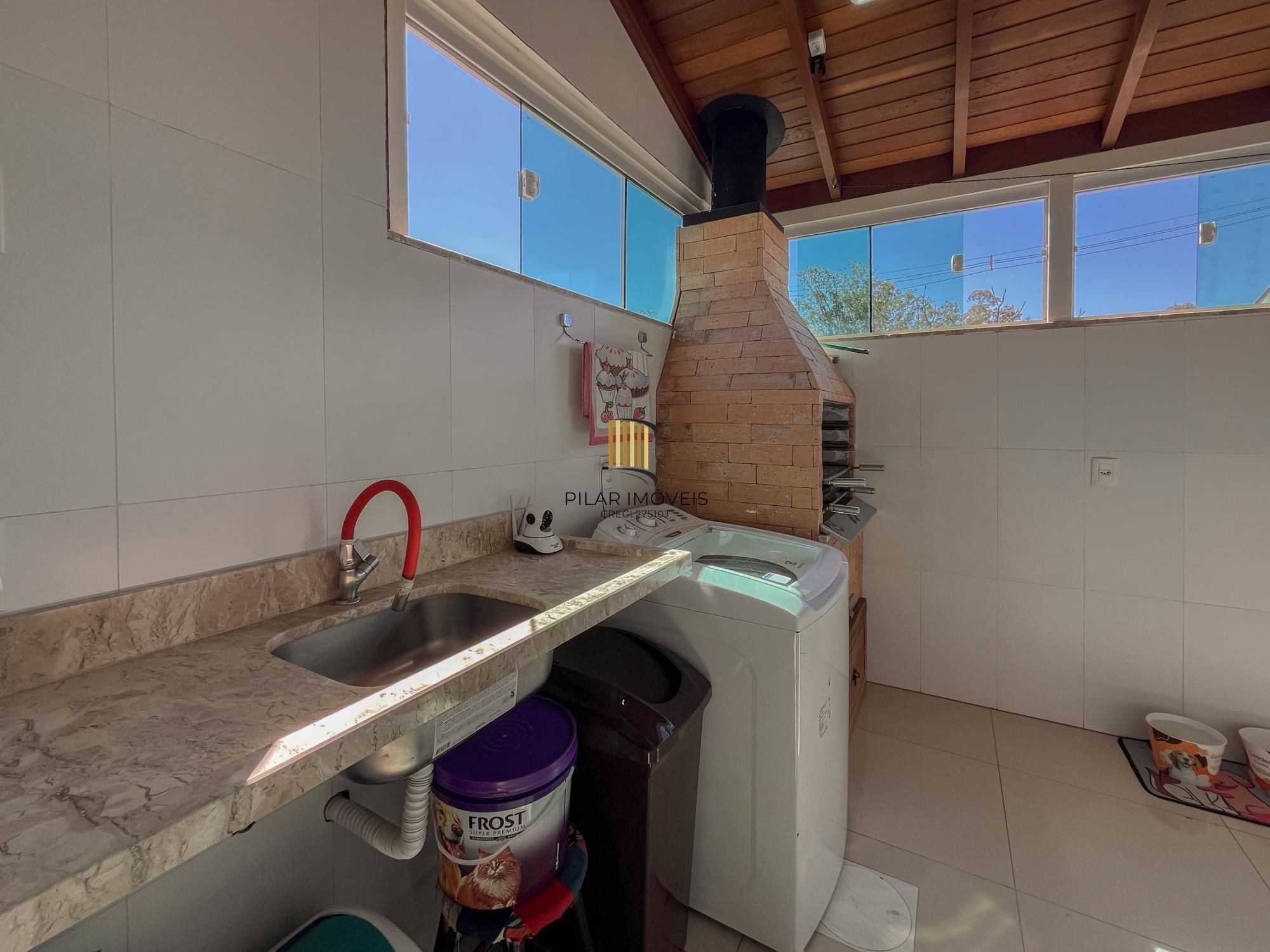 Casa em condomínio com 03 dormitórios no Alta Vista