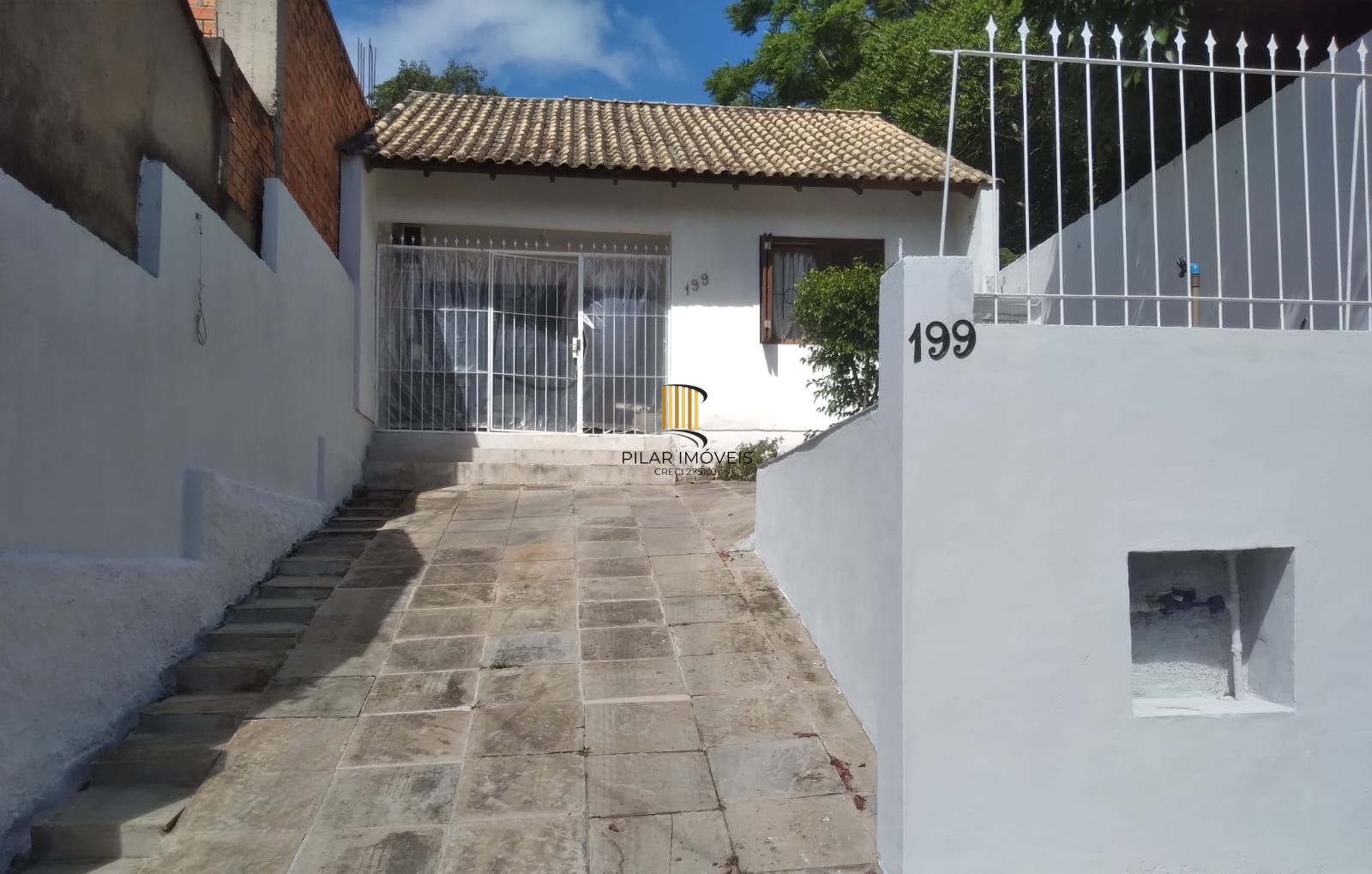 Casa para Venda - 120m², 2 dormitórios, 2 vagas - Jardim Floresta