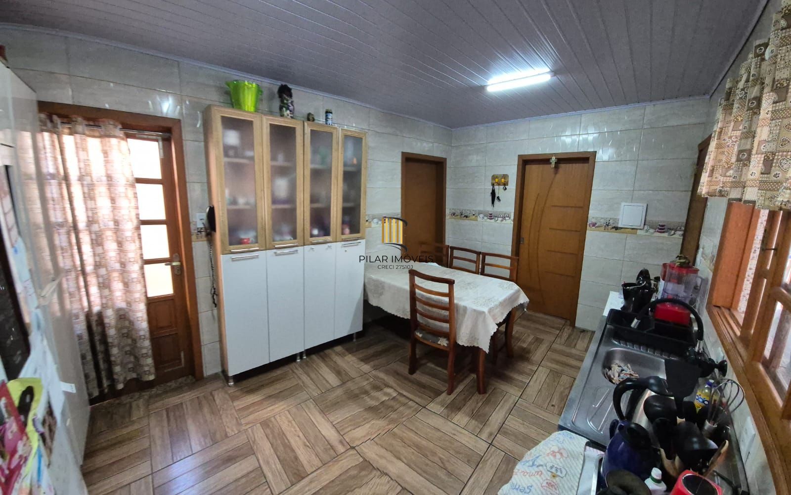 Casa com piscina / 5 Quartos / 2 Suítes / Churrasqueira / Piscina / Anexo fundos / Formoza / Alvorada / RS