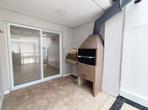 Casa 3 Quartos sendo 1 Suíte
