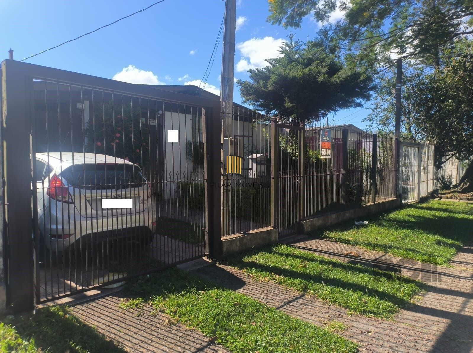 Casa 3 dormitórios no bairro Jardim Leopoldina - Pilar Imóveis