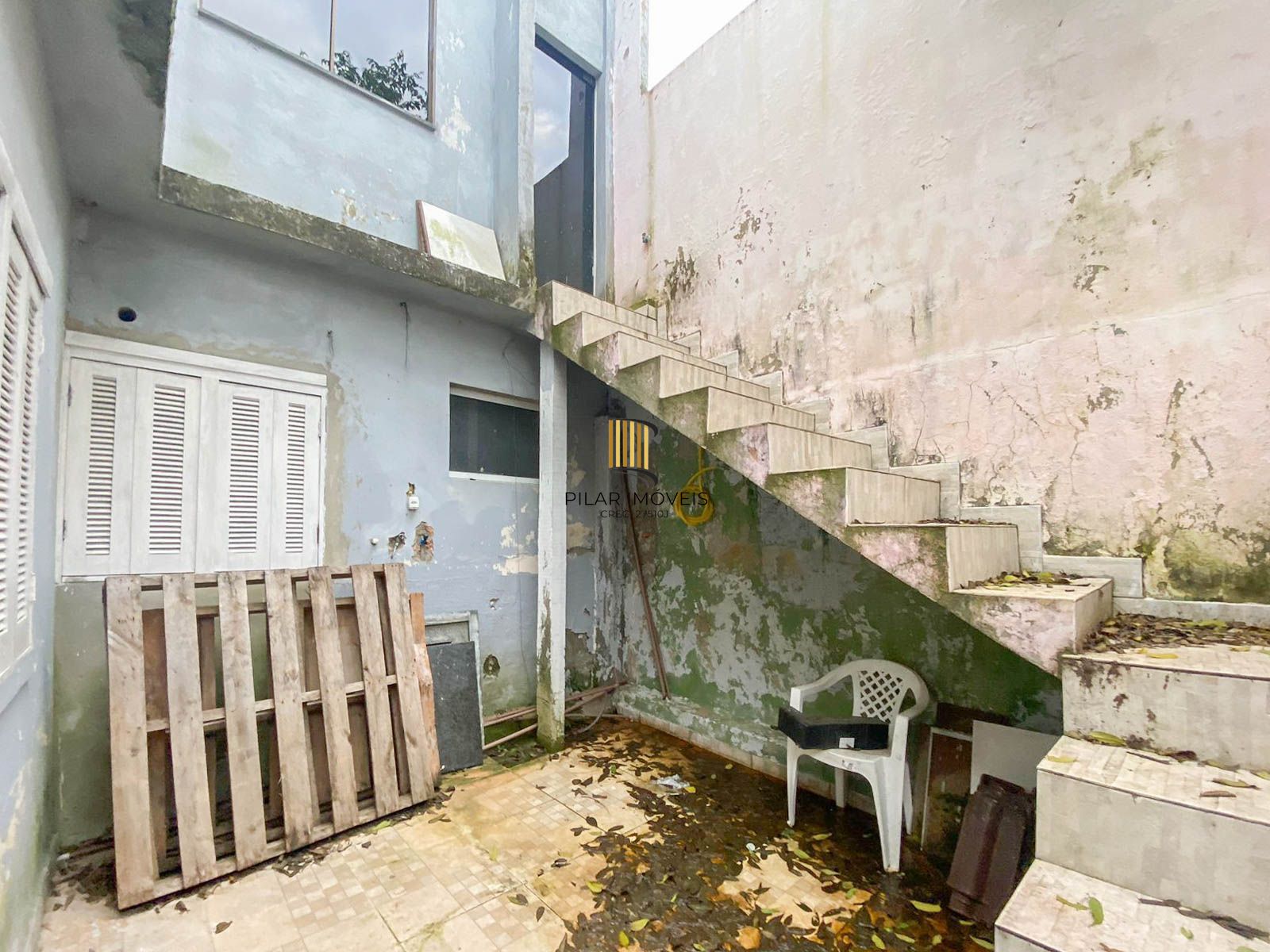 Casa / 4 Dormitórios / 1 Suíte / Salão de festas / 2 Vagas / Jardim Algarve / Alvorada / RS