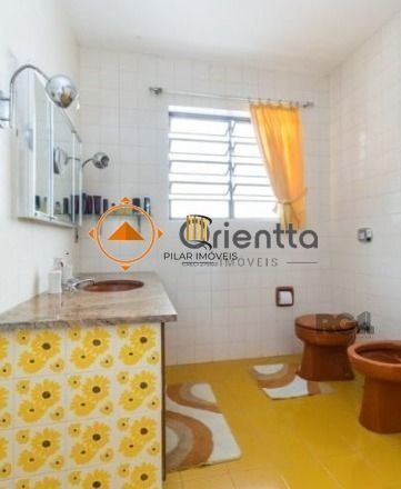 Casa 4 dormitórios no bairro Chácara das Pedras