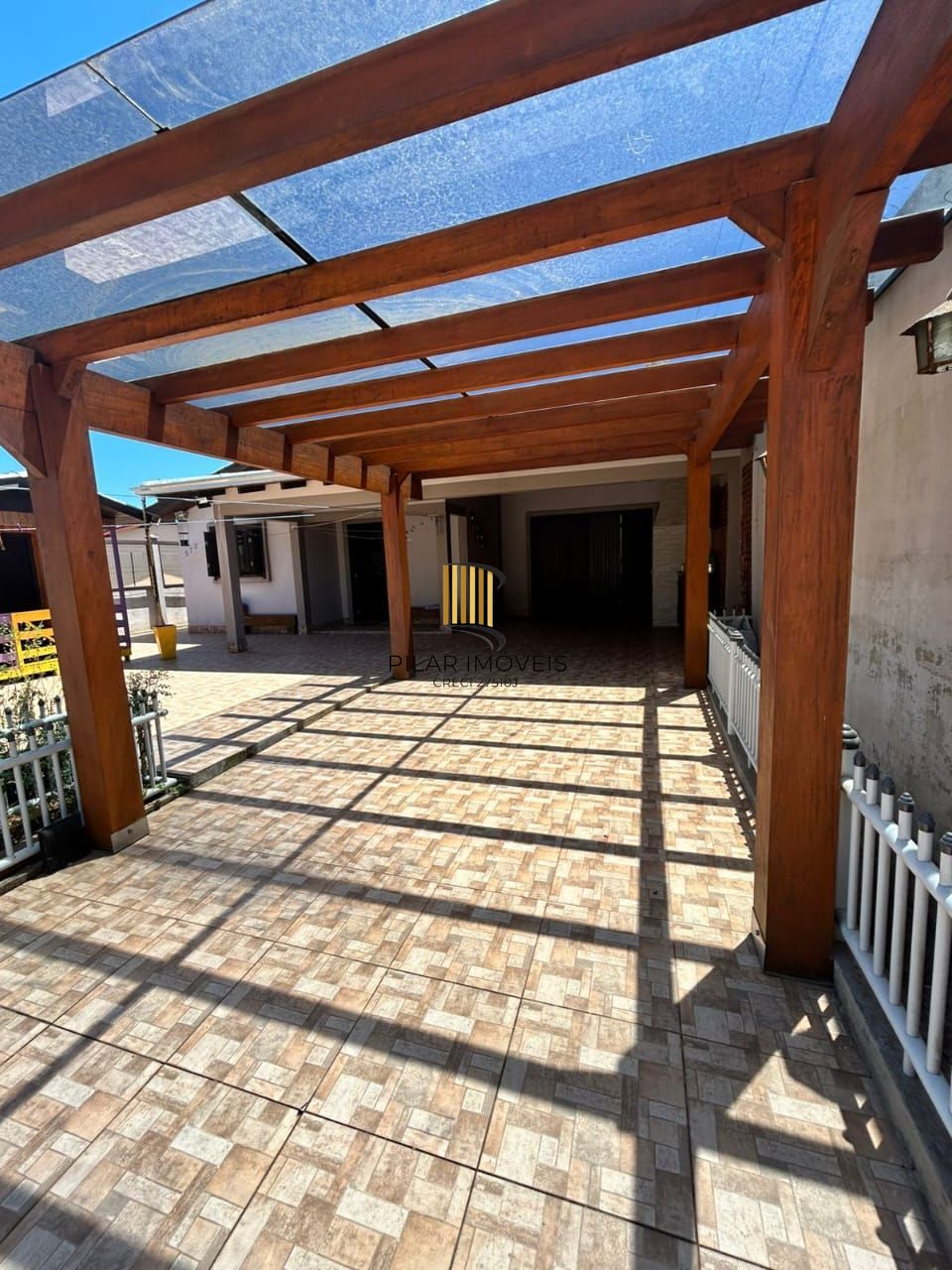 Casa a venda Arroio do Sal/ 4 Dorm - Pilar Imóveis