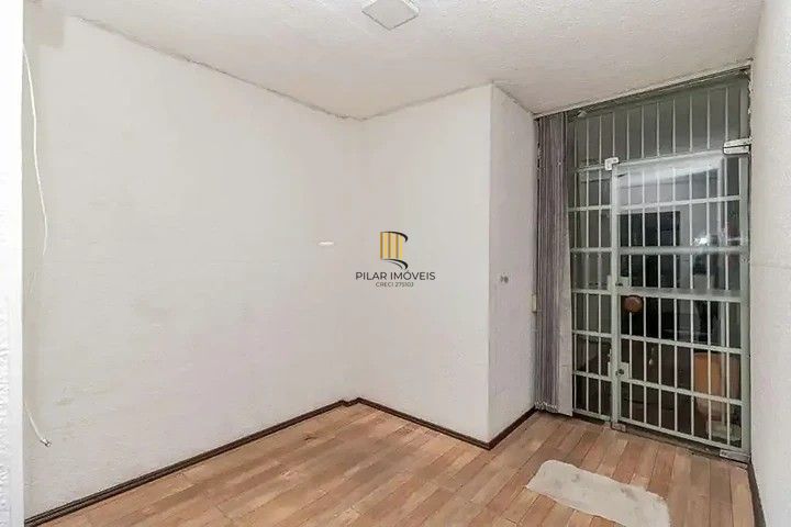 Sala comercial à venda na Avenida Azenha/ 68M²