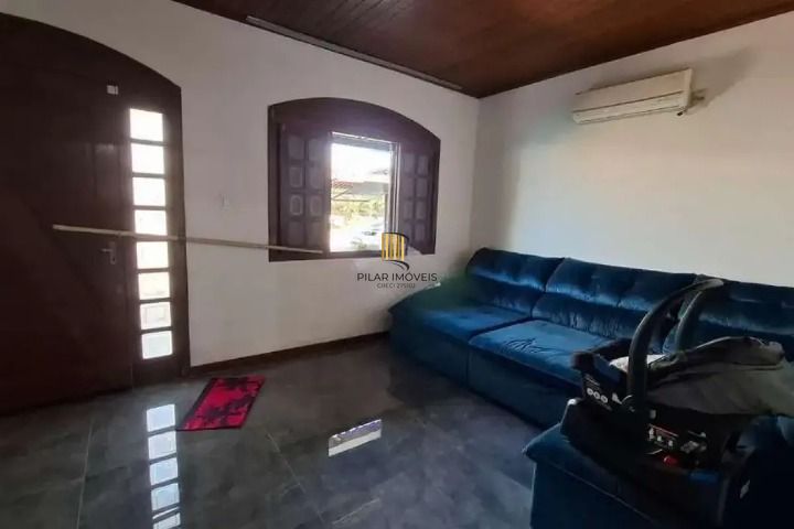 CASA A VENDA NO BAIRRO HARMONIA EM CANOAS COM 4 QUARTOS / 1 SUITE / 3 BANHEIROS / 6 VAGAS