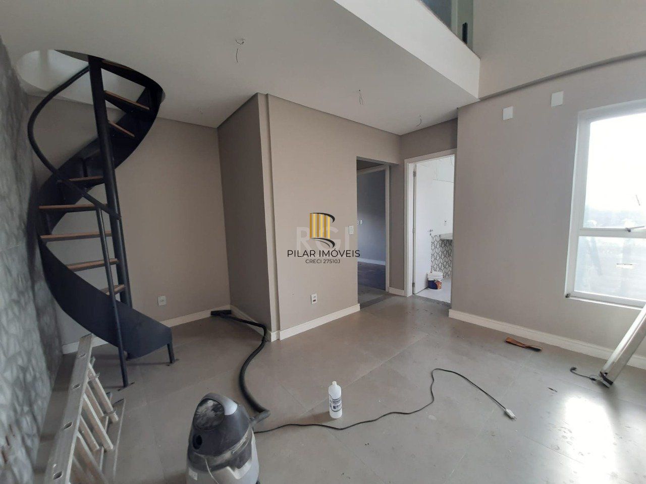 Predio para Venda - 0m², 0 dormitórios, 5 vagas - Cidade Baixa