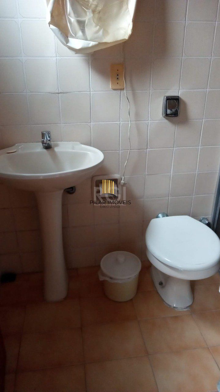 Apartamento para Venda - 93.08m², 2 dormitórios, 1 vaga - Petrópolis