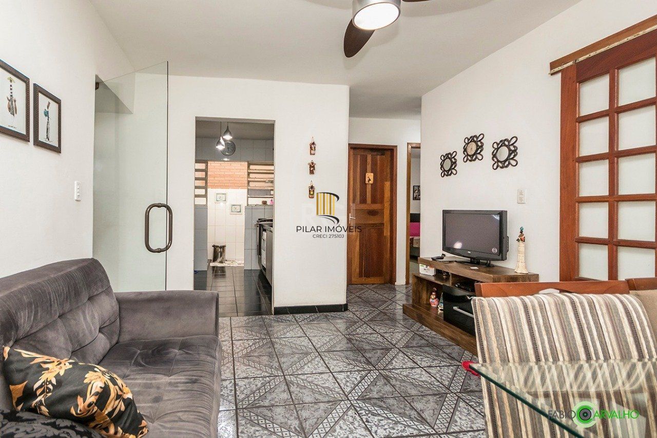 Casa para Venda - 168m², 3 dormitórios, sendo 1 suites, 3 vagas - Medianeira
