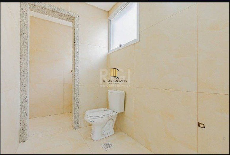 Casa para Venda - 220m², 3 dormitórios, sendo 2 suites, 2 vagas - Partenon