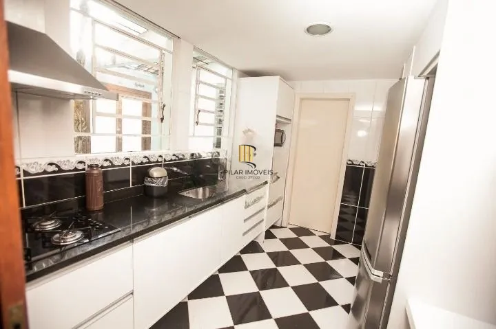 Casa 5 Suítes/ Três Figueiras