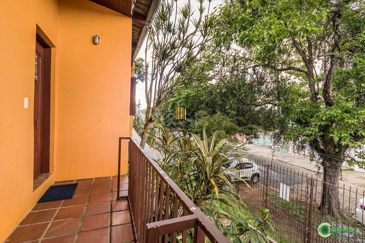 Casa para Venda - 168m², 3 dormitórios, sendo 1 suites, 3 vagas - Medianeira