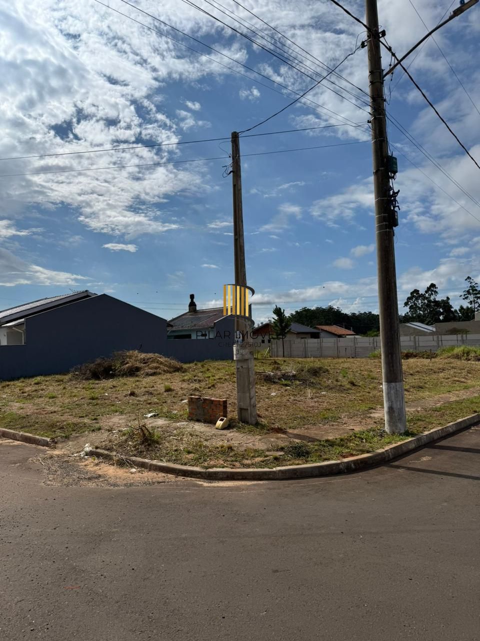 Terreno 294m²/ Bairro são jose/ de esquina