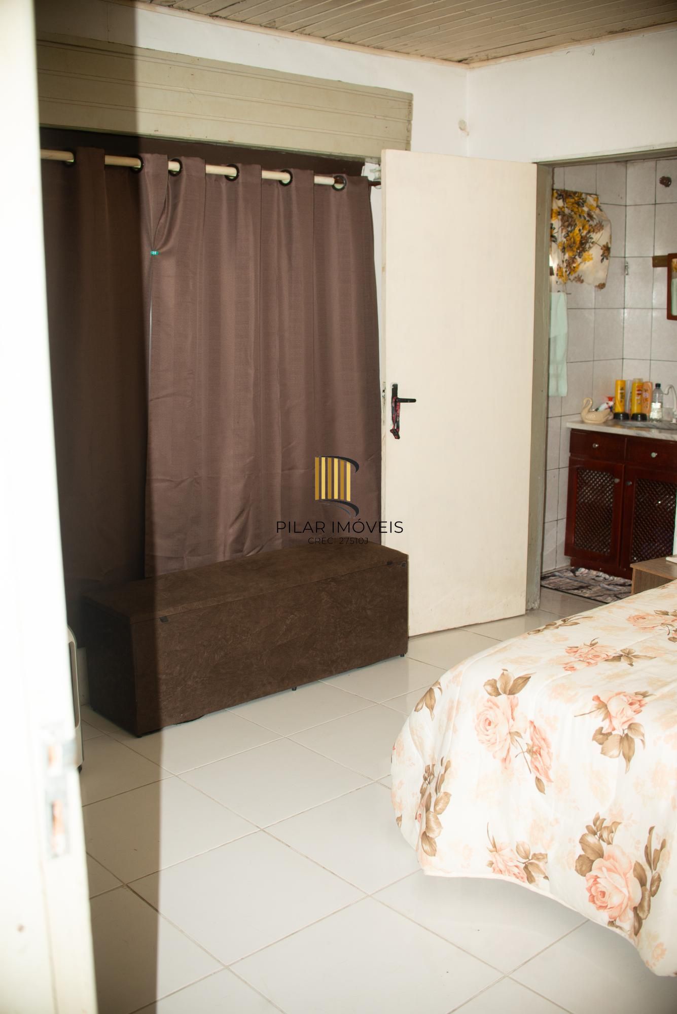 Casa de três dormitóros a venda