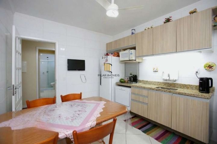 Casa 3 dormitórios no bairro Santo Antônio