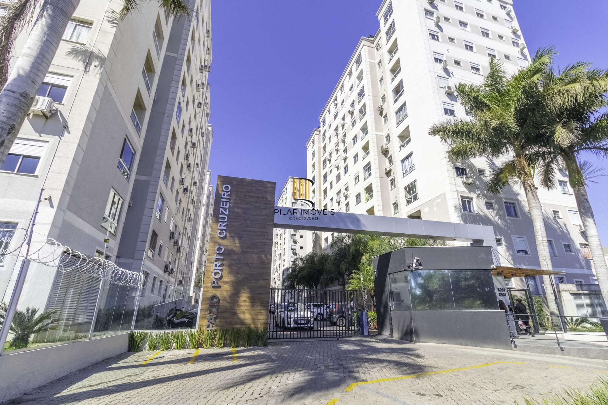 Apartamento de 2 quartos com sacada e churrasqueira com 1 vaga Porto Alegre