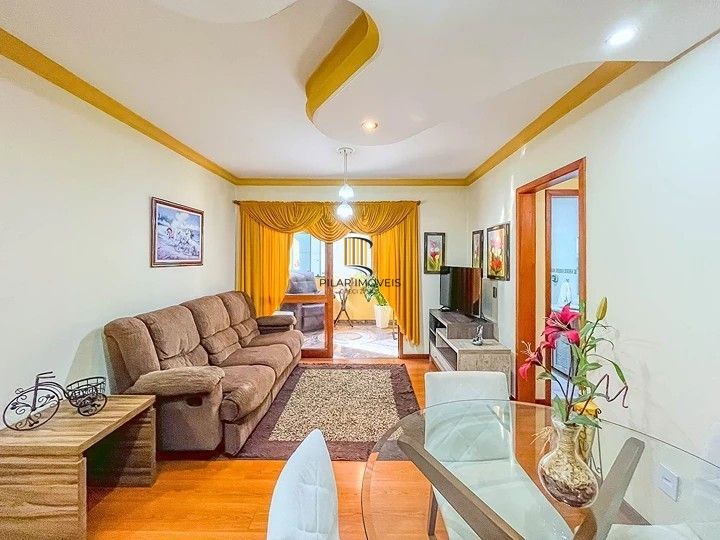 Apartamento/Elevador/2 Dorm/Sacada/Churrasqueira/Vaga Coberta/ semi-mobiliado/Jardim Itu Sabara/