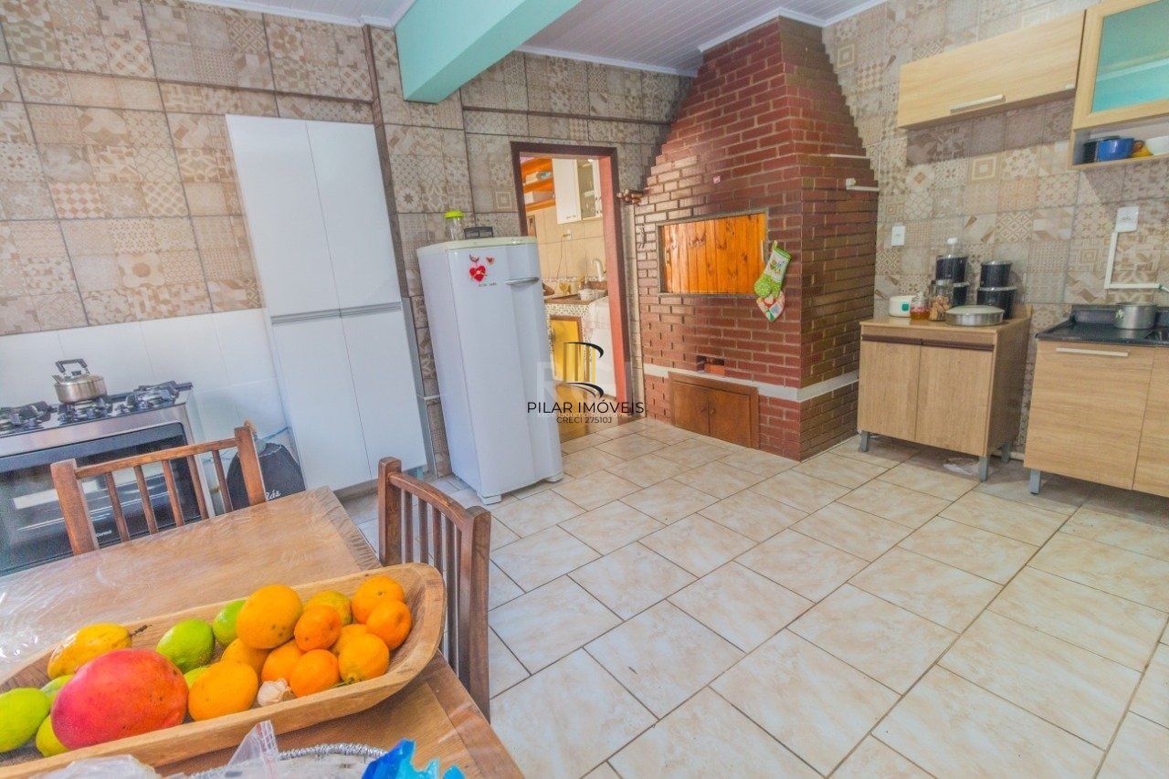 Casa 3 Dormitório(s) Bairro Santa Tereza